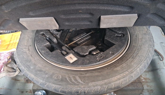 2016 Hyundai Creta SX 1.6 DIESEL, Diesel, Manual, 1,30,197 km, tyre