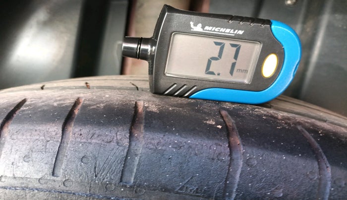 2023 Volkswagen VIRTUS TOPLINE TSI 1.0 AT, Petrol, Automatic, 40,817 km, tyre