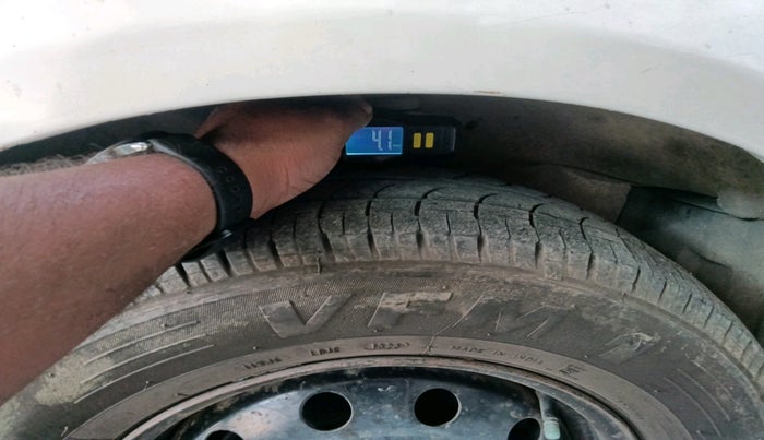 2011 Maruti Ritz VDI, Diesel, Manual, 1,59,007 km, tyre