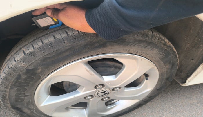 2015 Honda City 1.5L I-DTEC VX, Diesel, Manual, 83,277 km, tyre