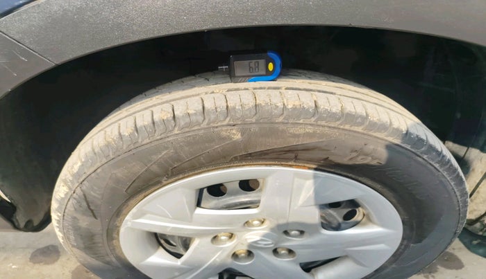 2021 Hyundai VENUE S+ 1.2, Petrol, Manual, 78,256 km, tyre