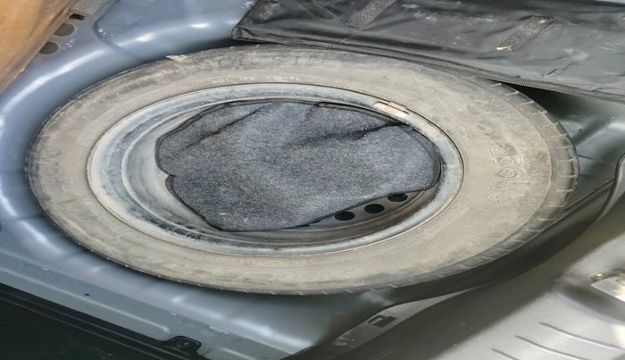 2021 Hyundai VENUE S+ 1.2, Petrol, Manual, 78,256 km, tyre