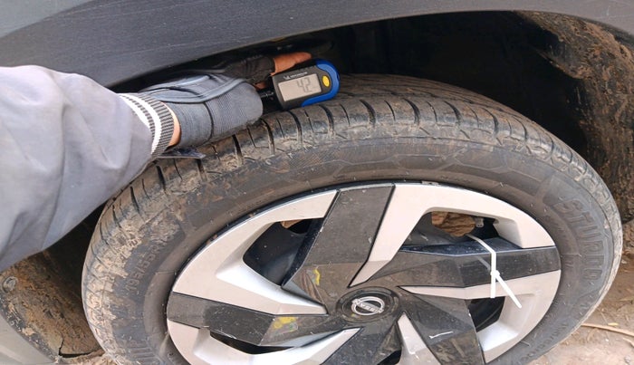 2021 Nissan MAGNITE XL, Petrol, Manual, 84,798 km, tyre