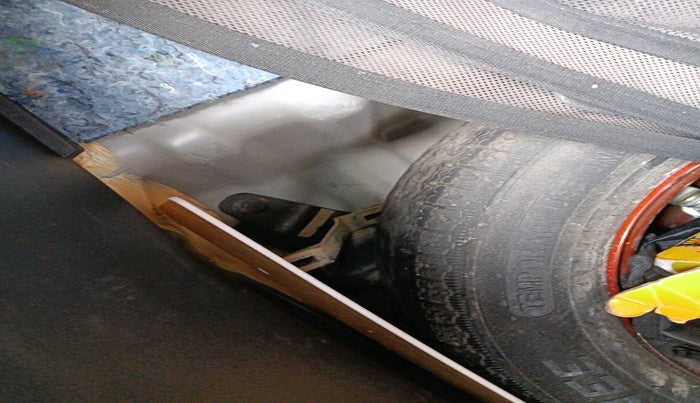 2021 Nissan MAGNITE XL, Petrol, Manual, 84,798 km, tyre