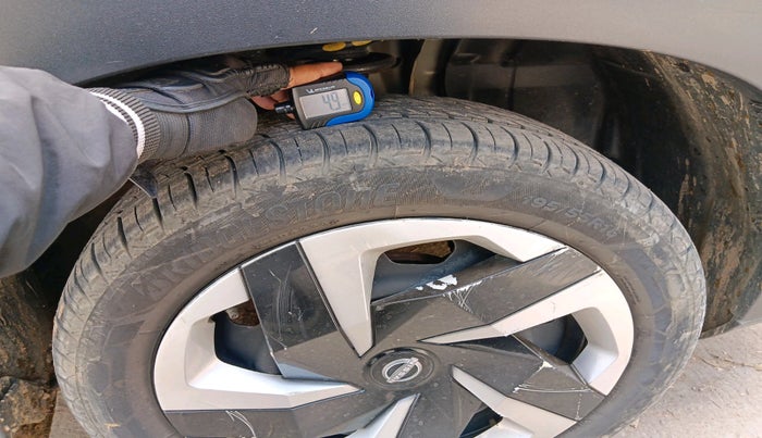 2021 Nissan MAGNITE XL, Petrol, Manual, 84,798 km, tyre