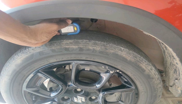 2017 Maruti IGNIS ALPHA 1.2 DUAL TONE, Petrol, Manual, 46,941 km, tyre