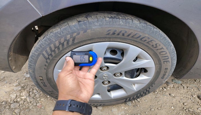 2016 Hyundai Grand i10 SPORTZ 1.2 KAPPA VTVT, CNG, Manual, 97,022 km, tyre