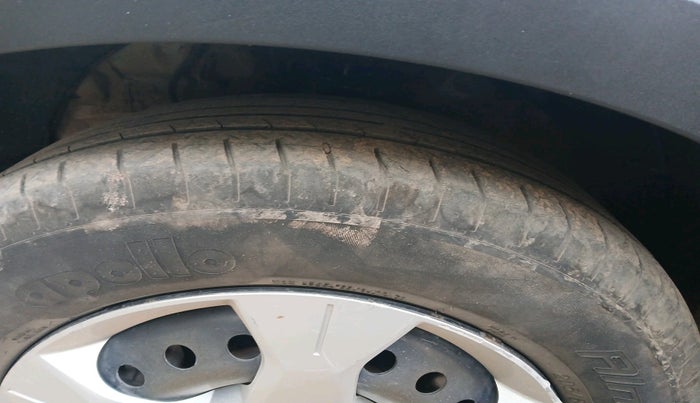 2023 Mahindra XUV300 W6 1.5 DIESEL AMT, Diesel, Automatic, 57,083 km, tyre