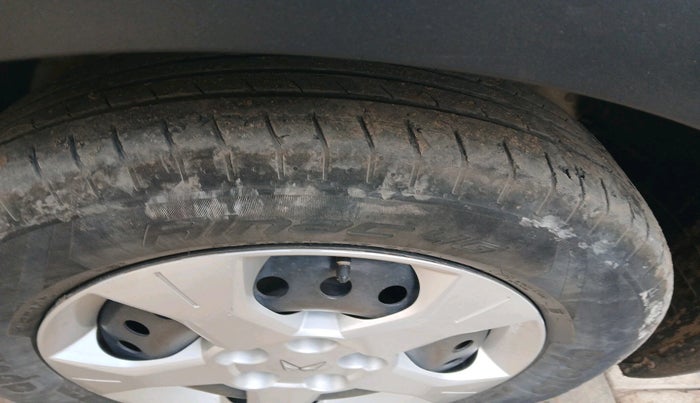 2023 Mahindra XUV300 W6 1.5 DIESEL AMT, Diesel, Automatic, 57,083 km, tyre