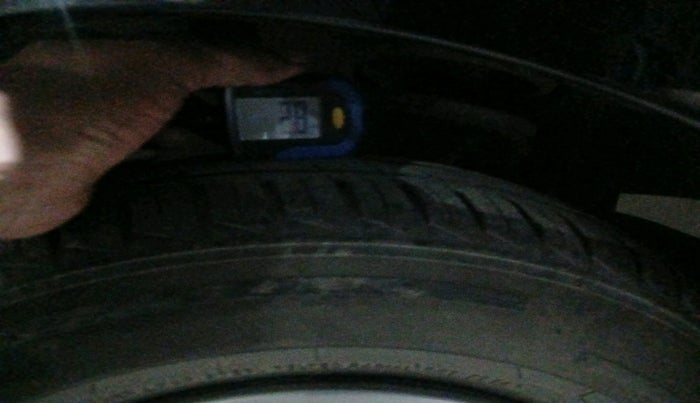 2012 Hyundai i10 SPORTZ 1.2, Petrol, Manual, 55,659 km, tyre