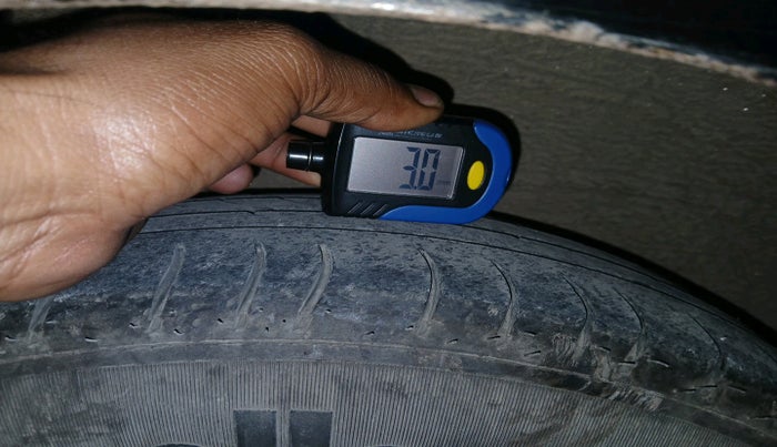 2012 Hyundai i10 SPORTZ 1.2, Petrol, Manual, 55,659 km, tyre