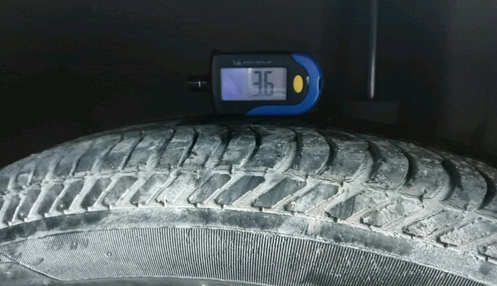 2013 Maruti Swift Dzire VXI, Petrol, Manual, 63,702 km, tyre