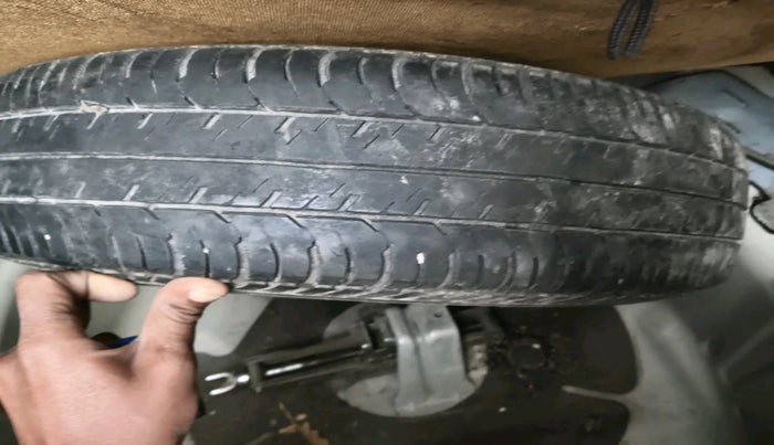 2013 Maruti Swift Dzire VXI, Petrol, Manual, 63,702 km, tyre