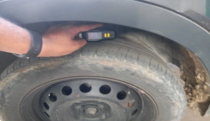 2020 Tata NEXON XM DIESEL, Diesel, Manual, 85,516 km, tyre