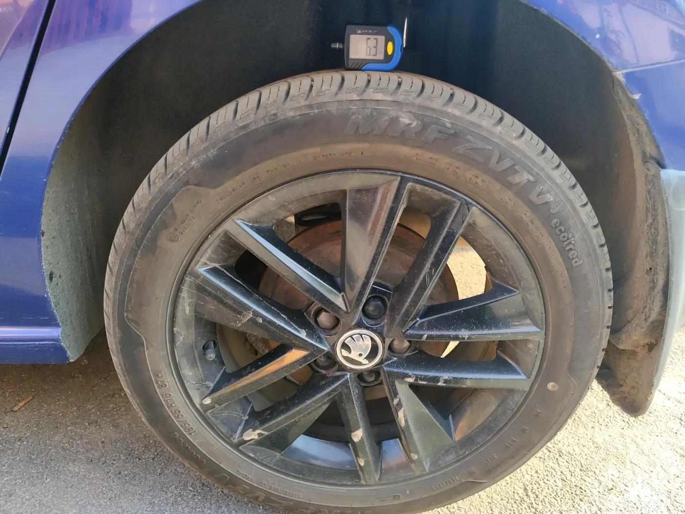 2019 Skoda Rapid AMBITION 1.5 TDI AT, Diesel, Automatic, 2,40,321 km, tyre