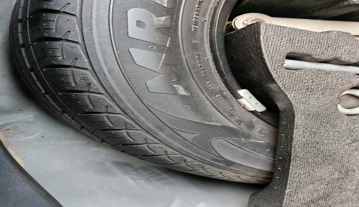 2017 Honda Jazz 1.2L I-VTEC VX, Petrol, Manual, 1,31,340 km, tyre