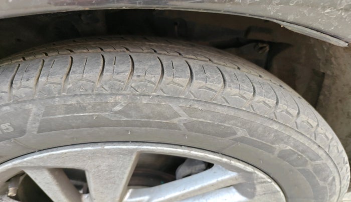 2017 Honda Jazz 1.2L I-VTEC VX, Petrol, Manual, 1,31,340 km, tyre