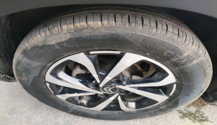 2023 CITROEN C3 SHINE 1.2, Petrol, Manual, 25,543 km, tyre