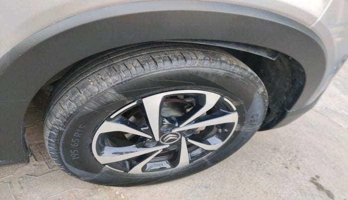 2023 CITROEN C3 SHINE 1.2, Petrol, Manual, 25,543 km, tyre