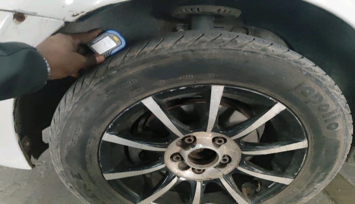 2011 Volkswagen Polo TRENDLINE 1.2L DIESEL, Diesel, Manual, 1,25,629 km, tyre