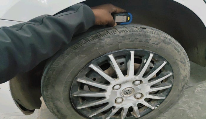 2011 Volkswagen Polo TRENDLINE 1.2L DIESEL, Diesel, Manual, 1,25,629 km, tyre