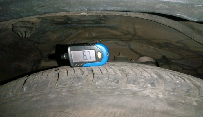 2017 Tata Hexa XT 4X2 6 STR, Diesel, Manual, 1,84,597 km, tyre