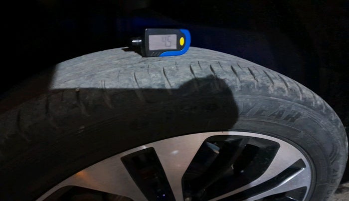 2022 MG HECTOR PLUS SHARP 2.0 DIESEL TURBO MT 6-STR, Diesel, Manual, 37,991 km, tyre