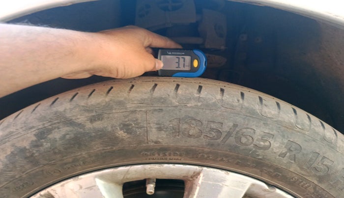 2013 Skoda Fabia ELEGANCE 1.2 TDI, Diesel, Manual, 1,54,579 km, tyre