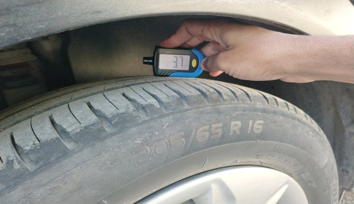 2018 Hyundai Creta E PLUS 1.4 DIESEL, Diesel, Manual, 1,50,538 km, tyre