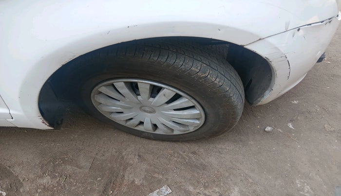 2011 Maruti Swift VDI, Diesel, Manual, 2,20,272 km, tyre