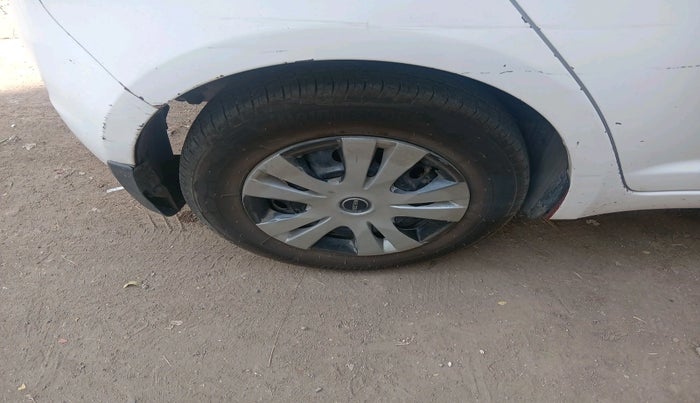 2011 Maruti Swift VDI, Diesel, Manual, 2,20,272 km, tyre