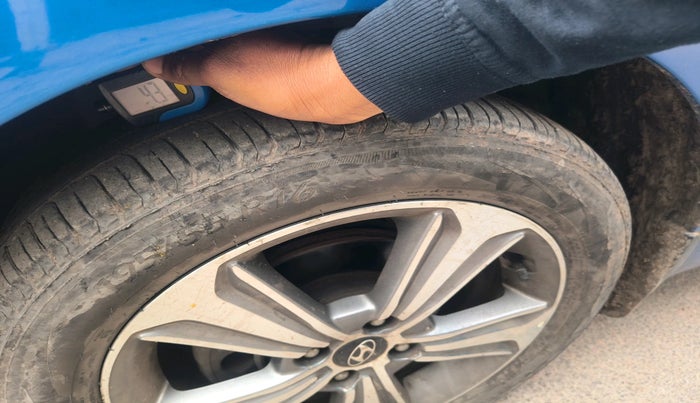 2018 Hyundai Verna SX (O) ANNIVERSARY EDITION 1.6 CRDI, Diesel, Manual, 91,215 km, tyre