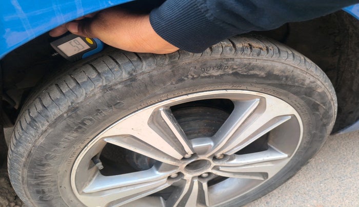 2018 Hyundai Verna SX (O) ANNIVERSARY EDITION 1.6 CRDI, Diesel, Manual, 91,215 km, tyre