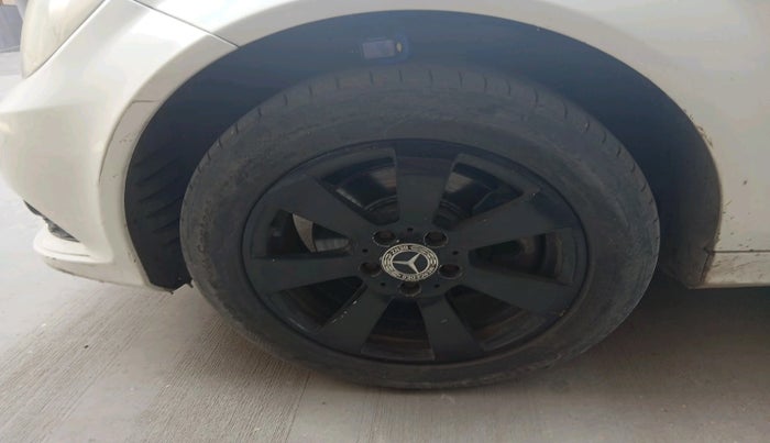 2012 Mercedes Benz C Class 220 BlueEfficiency, Diesel, Automatic, 95,714 km, tyre