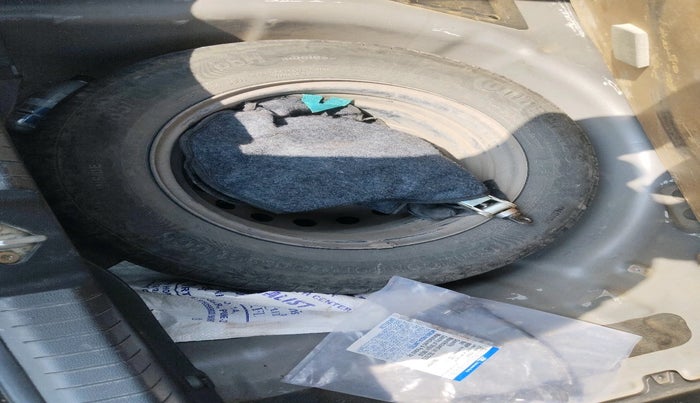 2017 Hyundai Elite i20 SPORTZ 1.2, Petrol, Manual, 89,521 km, tyre