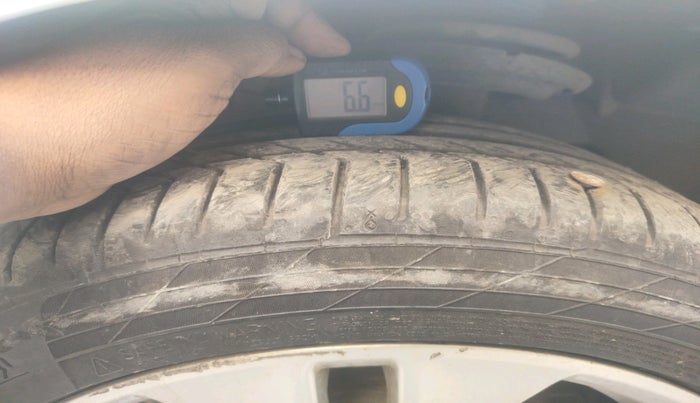 2012 Mercedes Benz C Class 200 CGI AVANTGARDE, Petrol, Automatic, 65,636 km, tyre