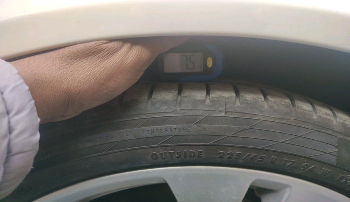 2012 Mercedes Benz C Class 200 CGI AVANTGARDE, Petrol, Automatic, 65,636 km, tyre