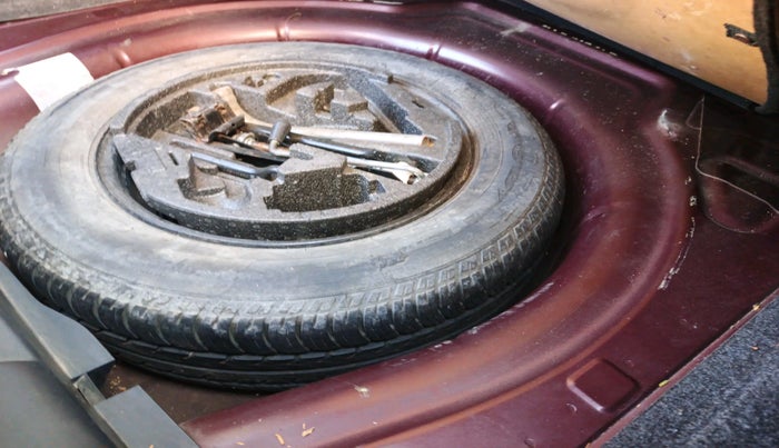 2012 Skoda Laura AMBIENTE 1.9 TDI MT, Diesel, Manual, 96,547 km, tyre