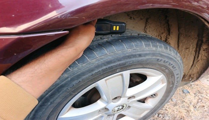 2012 Skoda Laura AMBIENTE 1.9 TDI MT, Diesel, Manual, 96,547 km, tyre