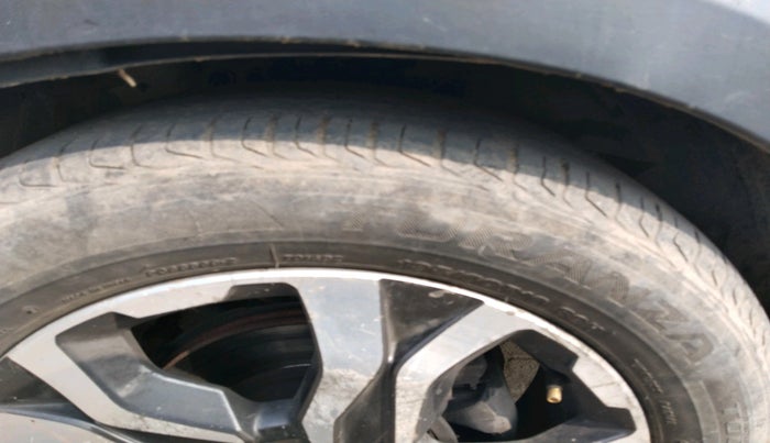 2017 Honda WR-V 1.5L I-DTEC VX MT, Diesel, Manual, 1,05,827 km, tyre