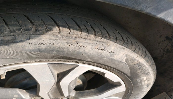 2017 Honda WR-V 1.5L I-DTEC VX MT, Diesel, Manual, 1,05,827 km, tyre