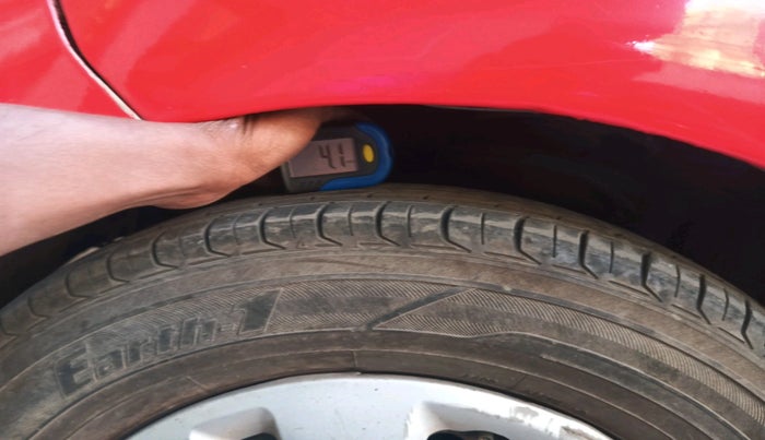 2011 Hyundai i10 SPORTZ 1.2 AT, Petrol, Automatic, 24,975 km, tyre