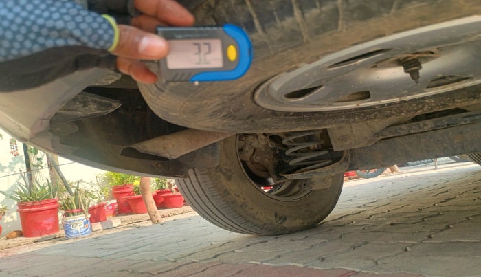 2021 Tata Safari XM, Diesel, Manual, 57,222 km, tyre