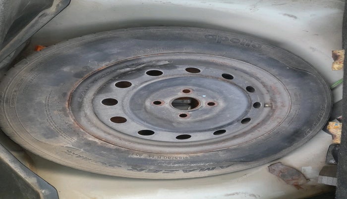 2013 Maruti Swift VXI, Petrol, Manual, 88,561 km, tyre