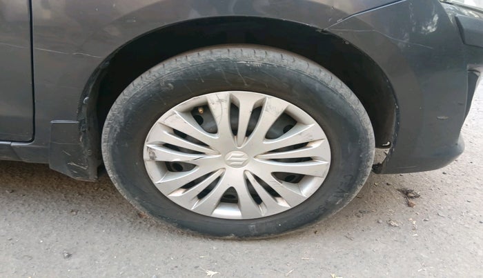 2014 Maruti Ertiga VXI CNG, Petrol, Manual, 98,534 km, tyre