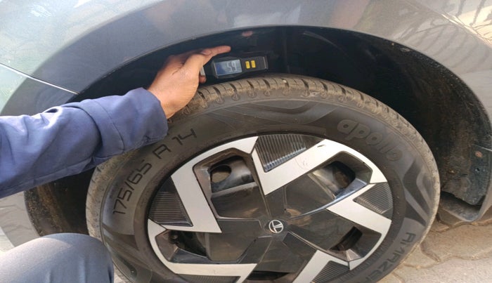 2025 Tata Tiago XM PETROL, Petrol, Manual, 3,647 km, tyre