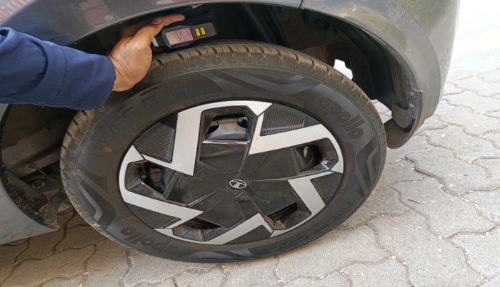 2025 Tata Tiago XM PETROL, Petrol, Manual, 3,647 km, tyre
