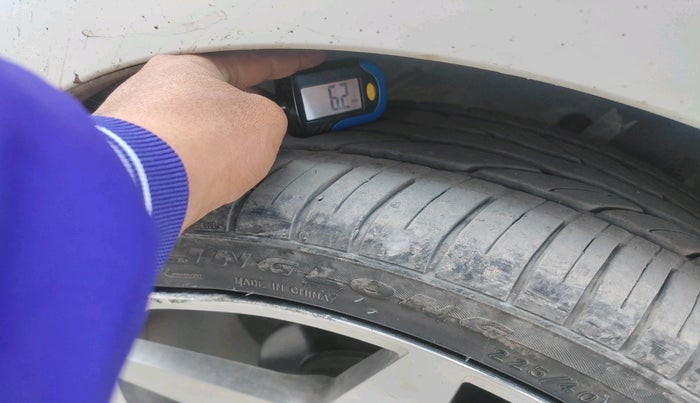 2019 Maruti Swift ZXI, Petrol, Manual, 54,744 km, tyre