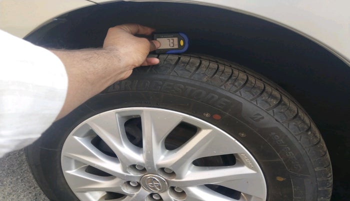 2019 Toyota Corolla Altis G PETROL, Petrol, Manual, 2,32,978 km, tyre