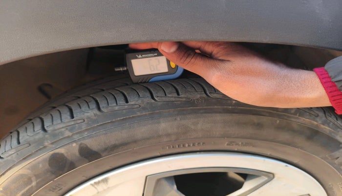 2023 Hyundai EXTER SX 1.2 CNG MT, Petrol, Manual, 68,807 km, tyre